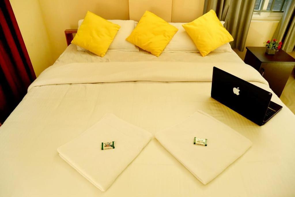 Loyal Residency Bed and Breakfast Sultan Bathery Εξωτερικό φωτογραφία